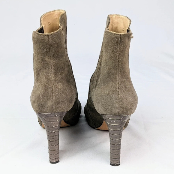 Joan & David Dapraxy Taup Heeled Ankle Boots Booties Metallic Snake Skin 8.5 M - Picture 7 of 12